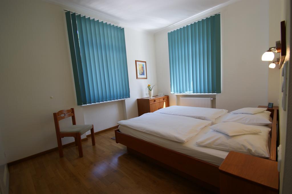 Bertricher Hof Hotel Garni Бад-Бертрих Экстерьер фото