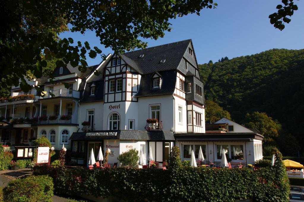 Bertricher Hof Hotel Garni Бад-Бертрих Экстерьер фото